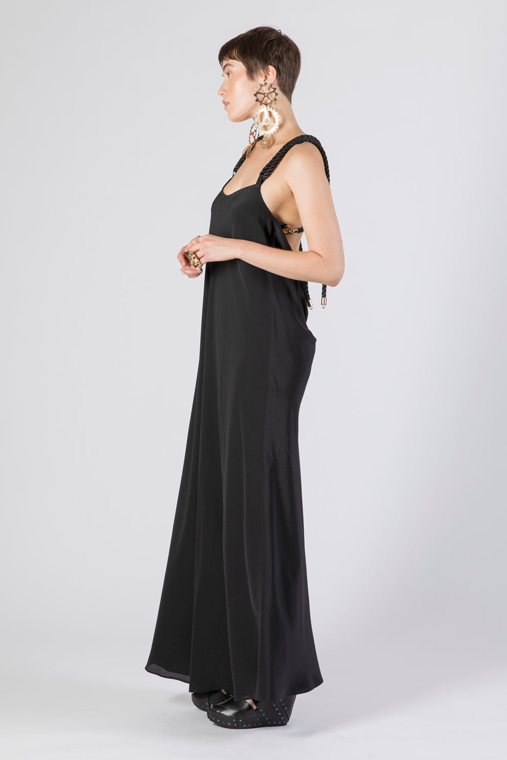 esther-perbandt-rope-lang-kleid-schwarz-seide image 4