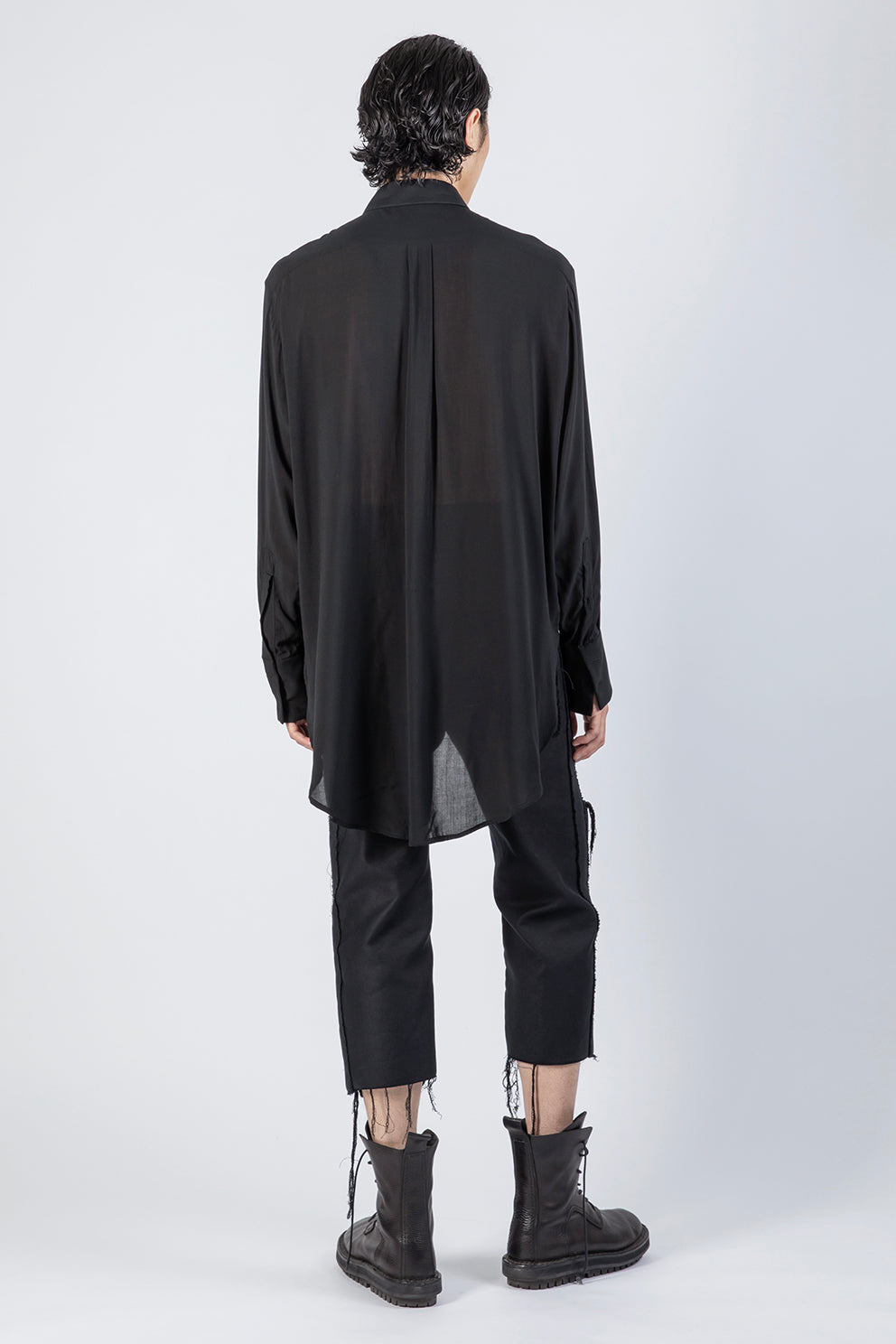esther-perbandt-gentlemen-hemd-herren-schwarz-oversize image 4