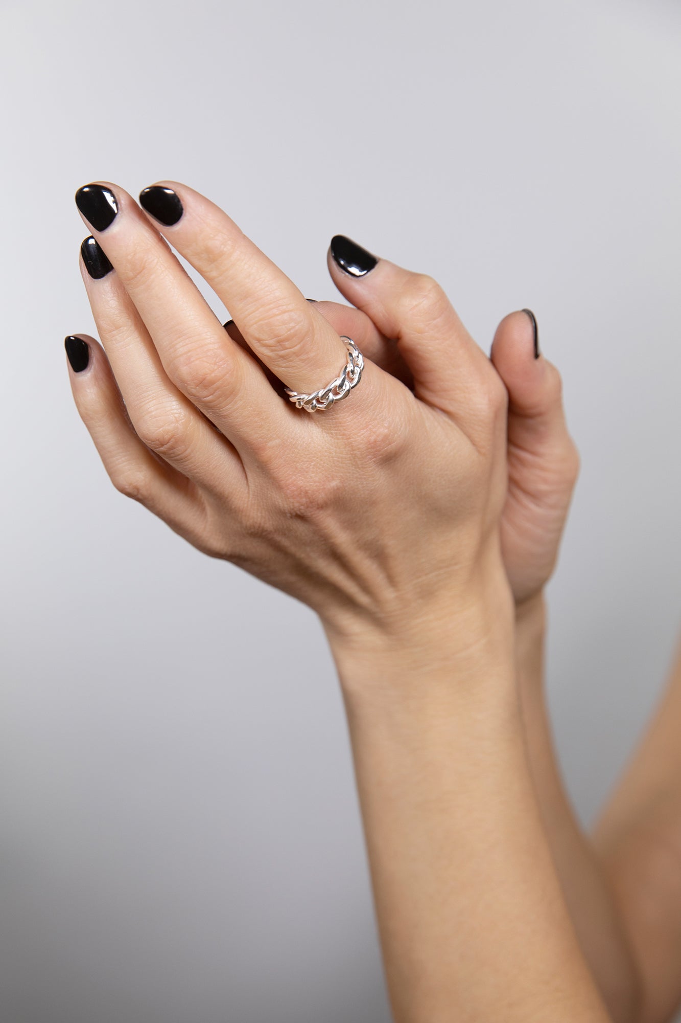 esther-perbandt-tank-chain-fine-ring-silber-edelstahl image 4
