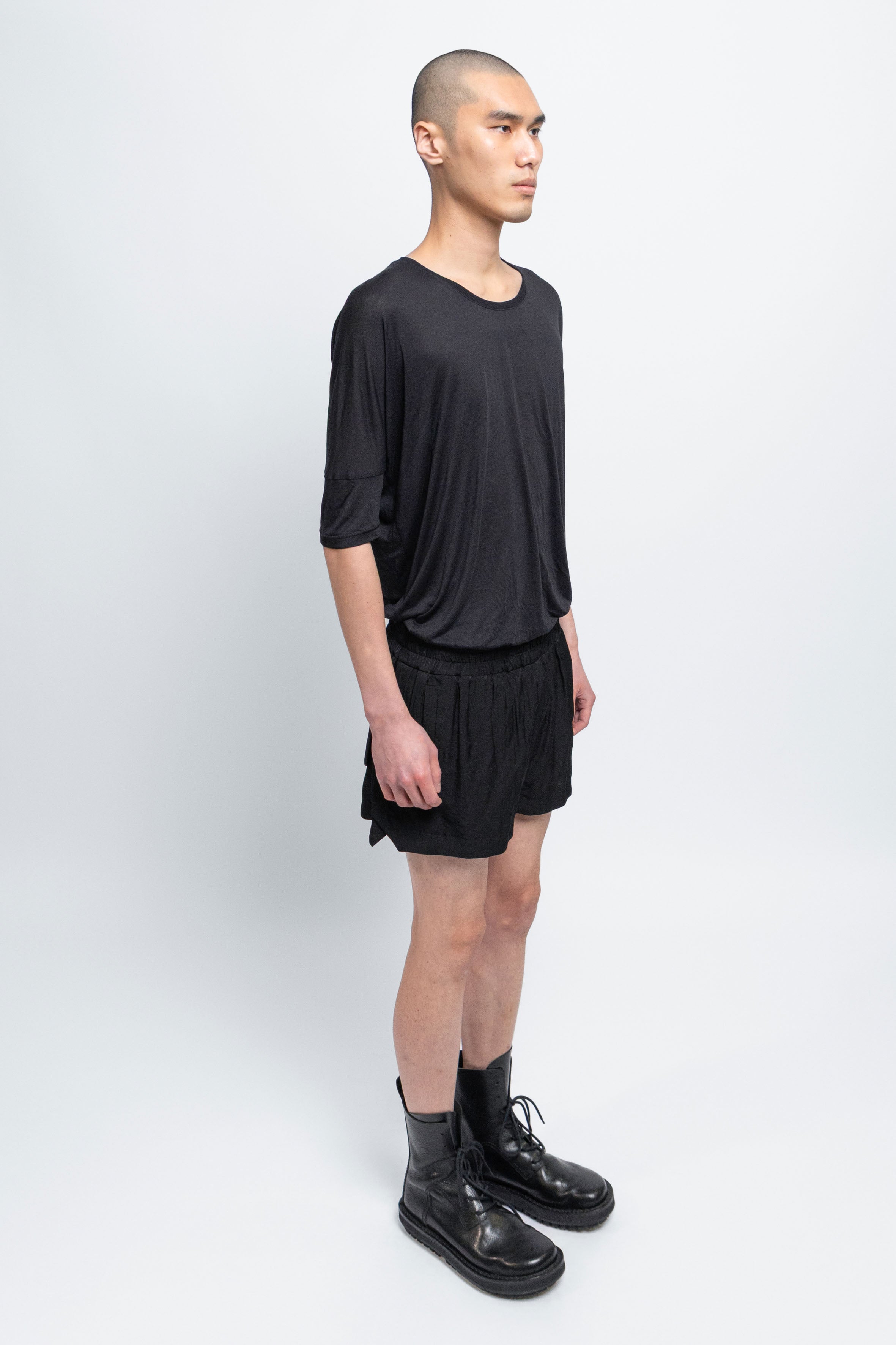 esther-perbandt-atelier-mini-shorts-herren-schwarz-gummibund image 8