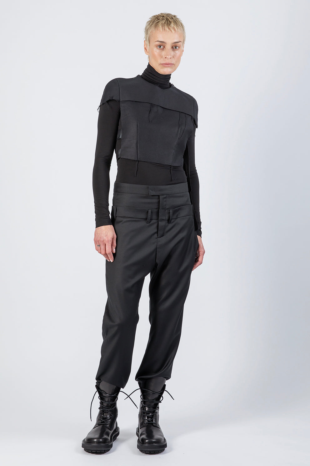 esther-perbandt-protector-cotton-schulterteil-damen-schwarz-baumwolle image 5