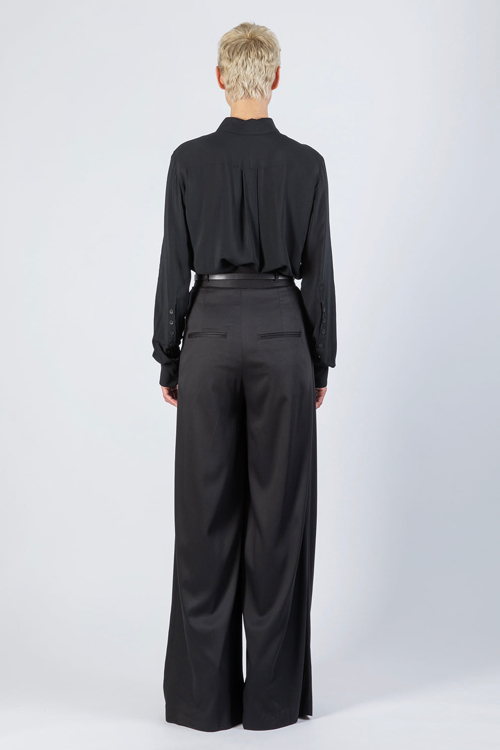 esther-perbandt-george-shirt-damen-schwarz-viskose image 5