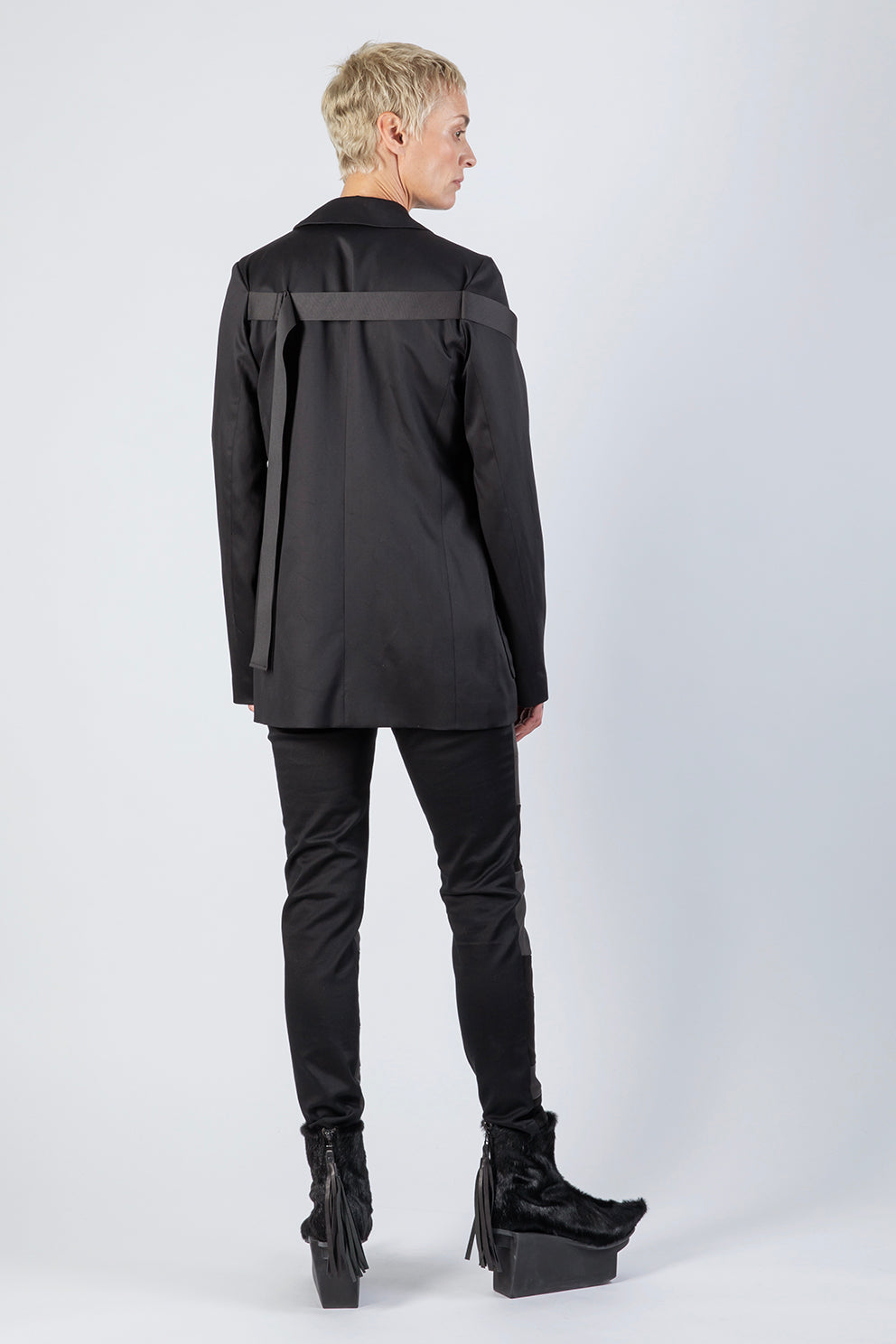 esther-perbandt-concrete-blazer-damen-schwarz-viskose image 4