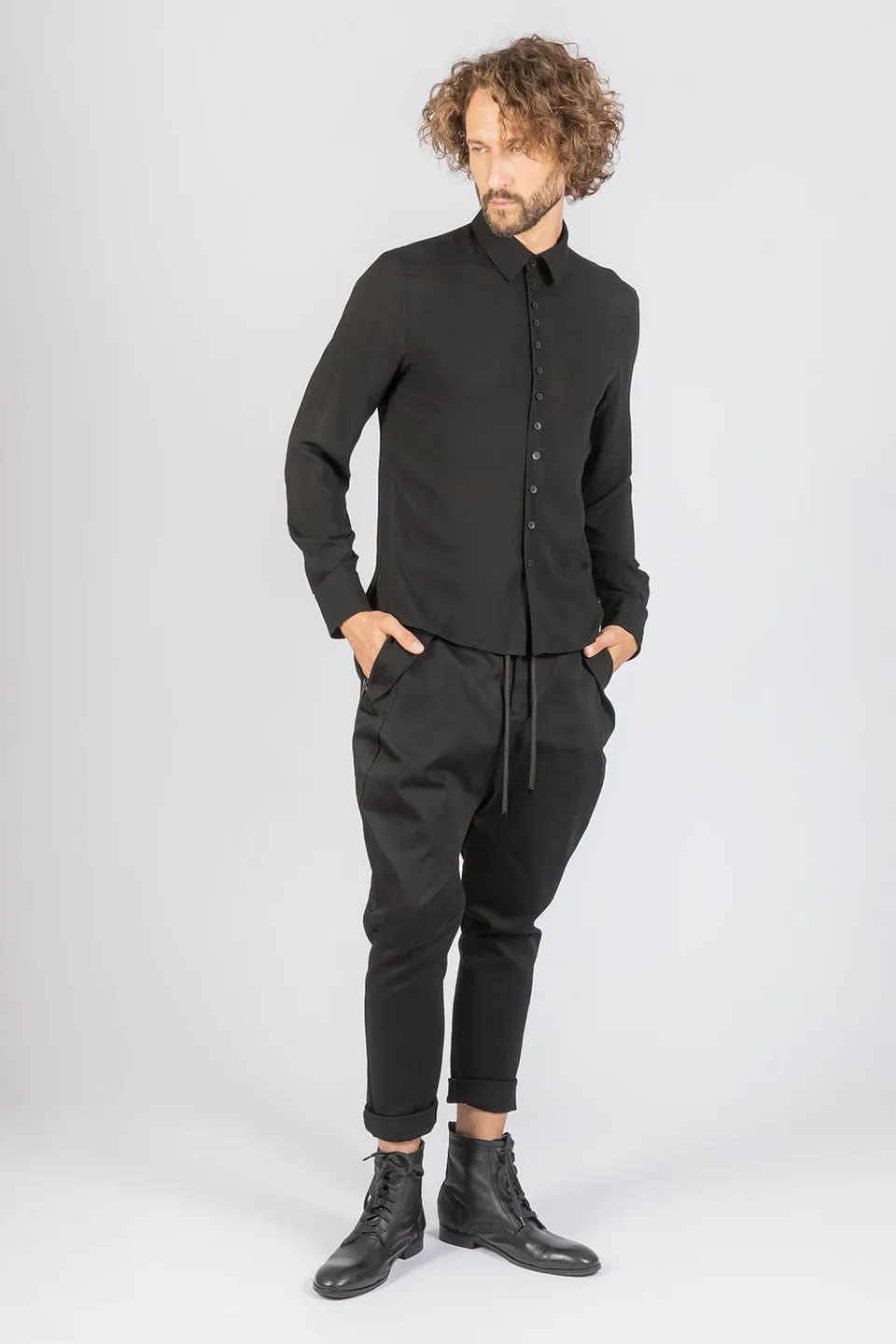 esther-perbandt-favour-hose-herren-schwarz-baumwolle-loose-fit image 1