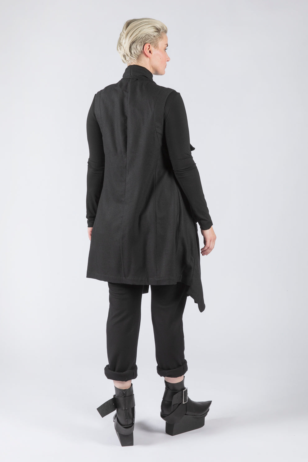esther-perbandt-biker-weste-damen-schwarz-36-wolle-mit-g-rtel image 6