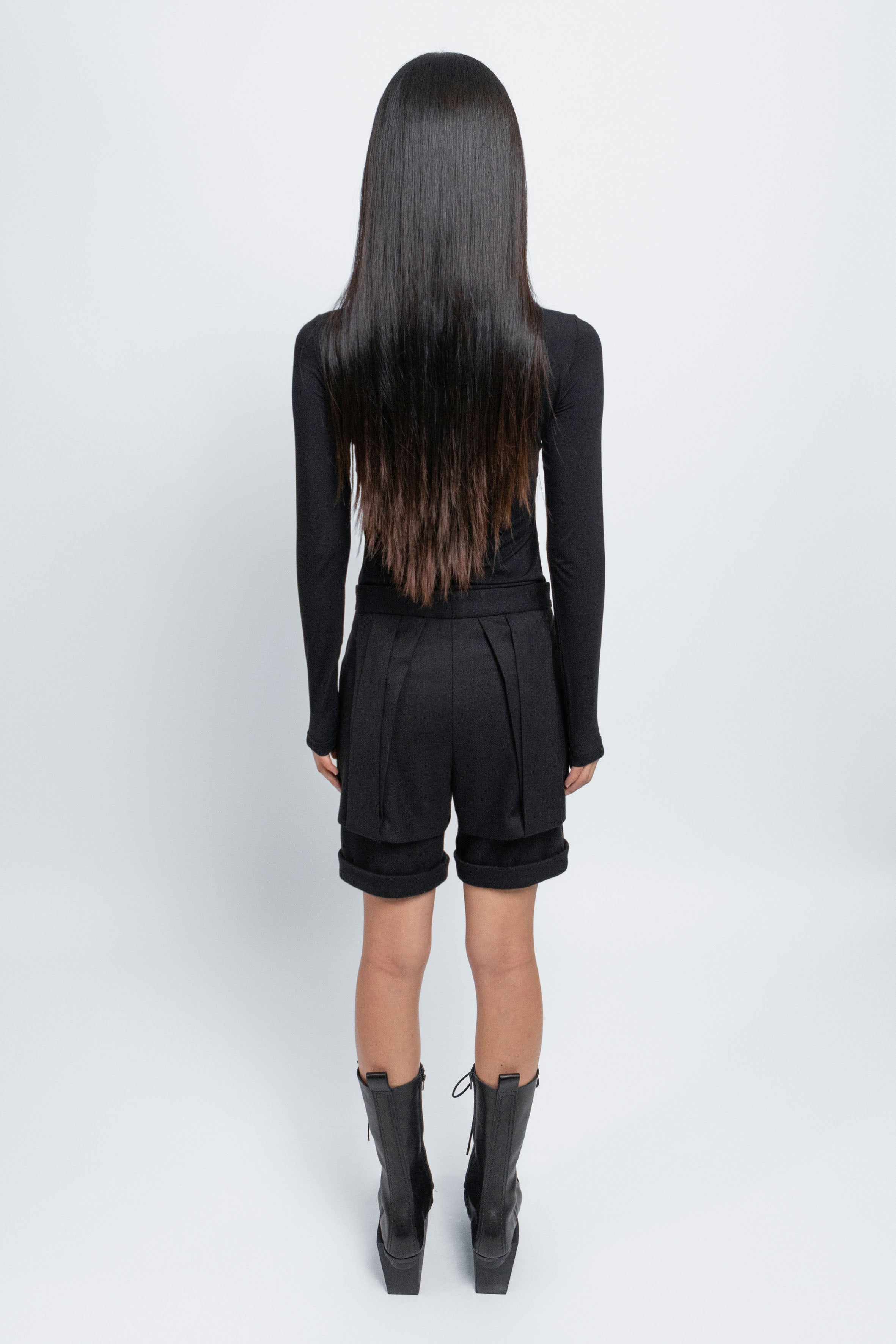 esther-perbandt-roy-shorts-schwarz-high-waist-gr-38 image 3